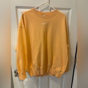 Nike Peach Sweatshirt